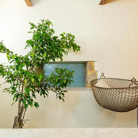 Aprinia Villa