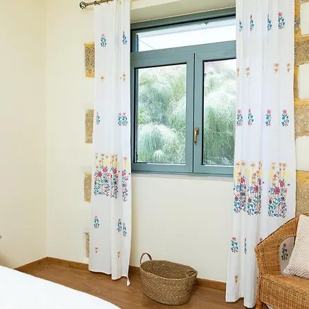Aprinia Villa