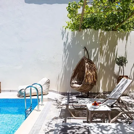 Aprinia Villa Kare