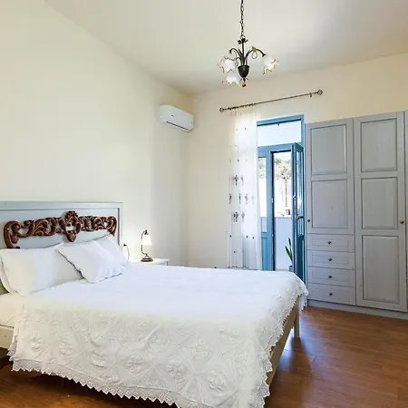 Aprinia Villa *
